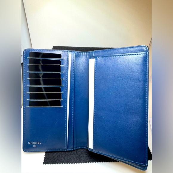 Chanel Long Wallet Camellia Embossed Seafoam Lambskin Silver CC 14 Series RARE - Picture 7 of 13